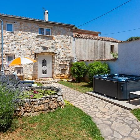Lilo Lavender Apartment Loborika Екстериор снимка