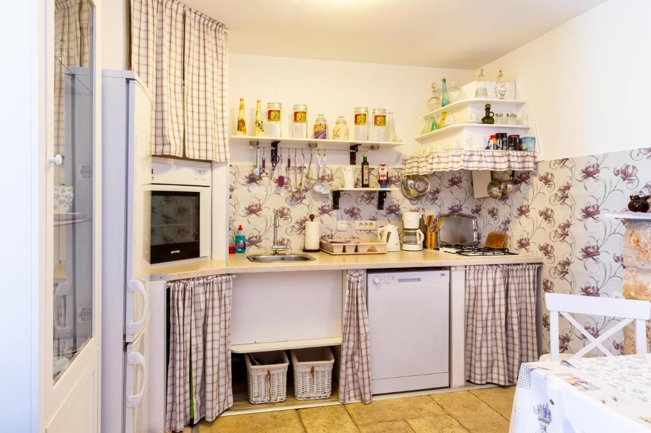 Lilo Lavender Apartment Loborika Екстериор снимка