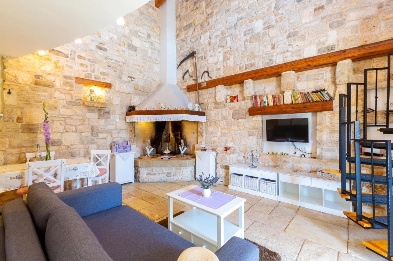Lilo Lavender Apartment Loborika Екстериор снимка
